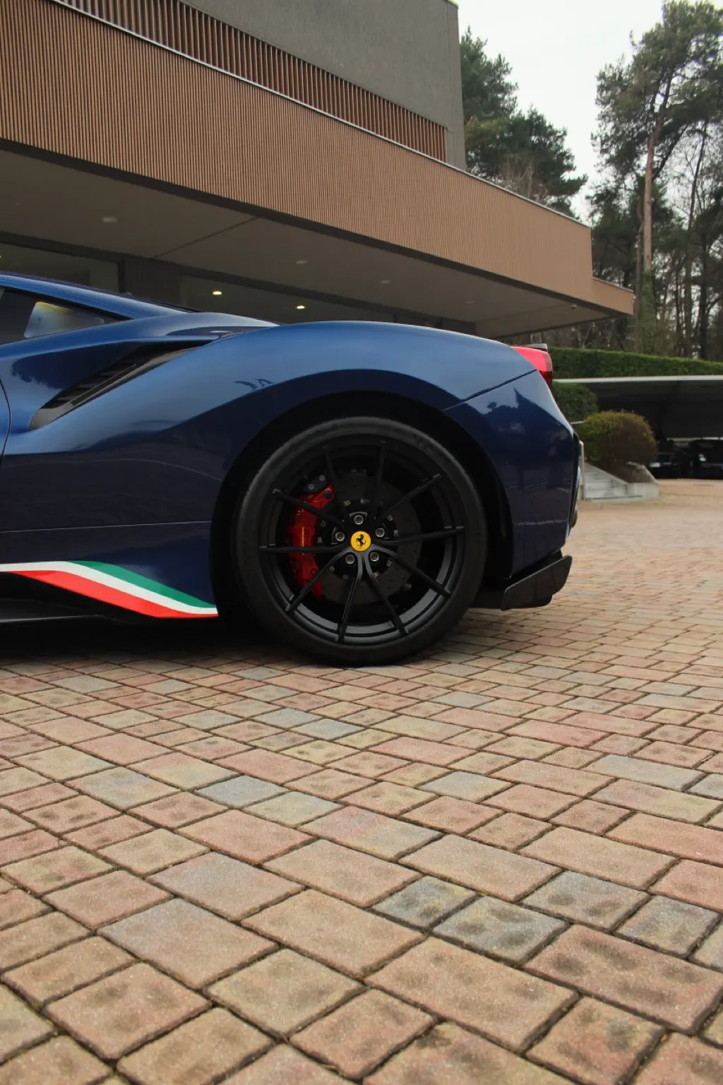 Dettaglio posteriore laterale della Ferrari 488 Pista