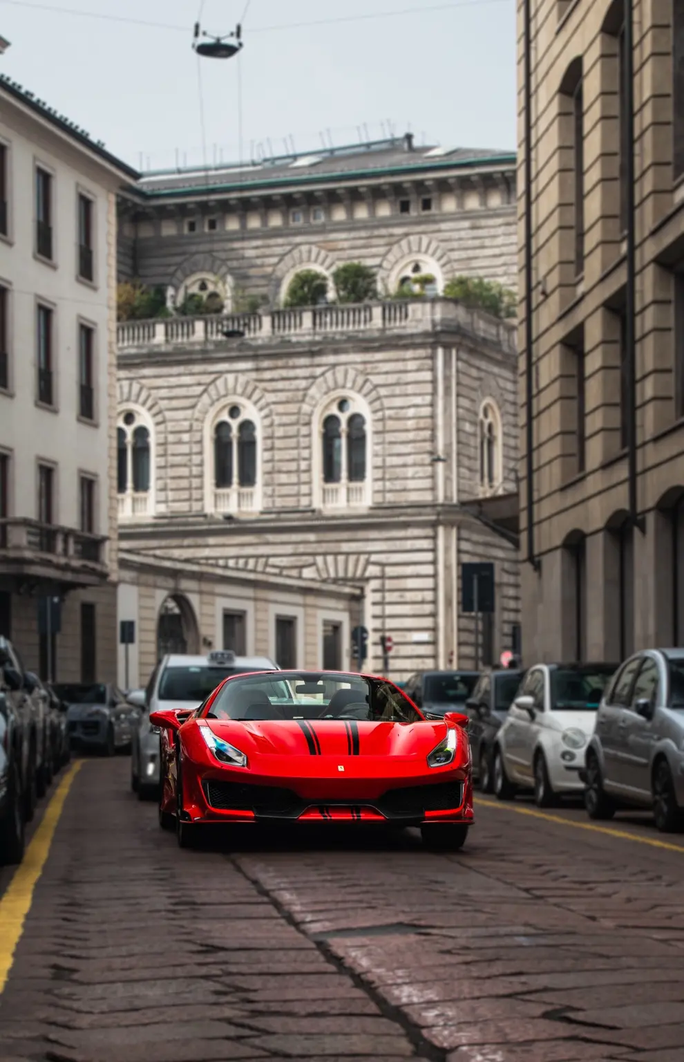 Ferrari 488 Pista Spider on a Milan street