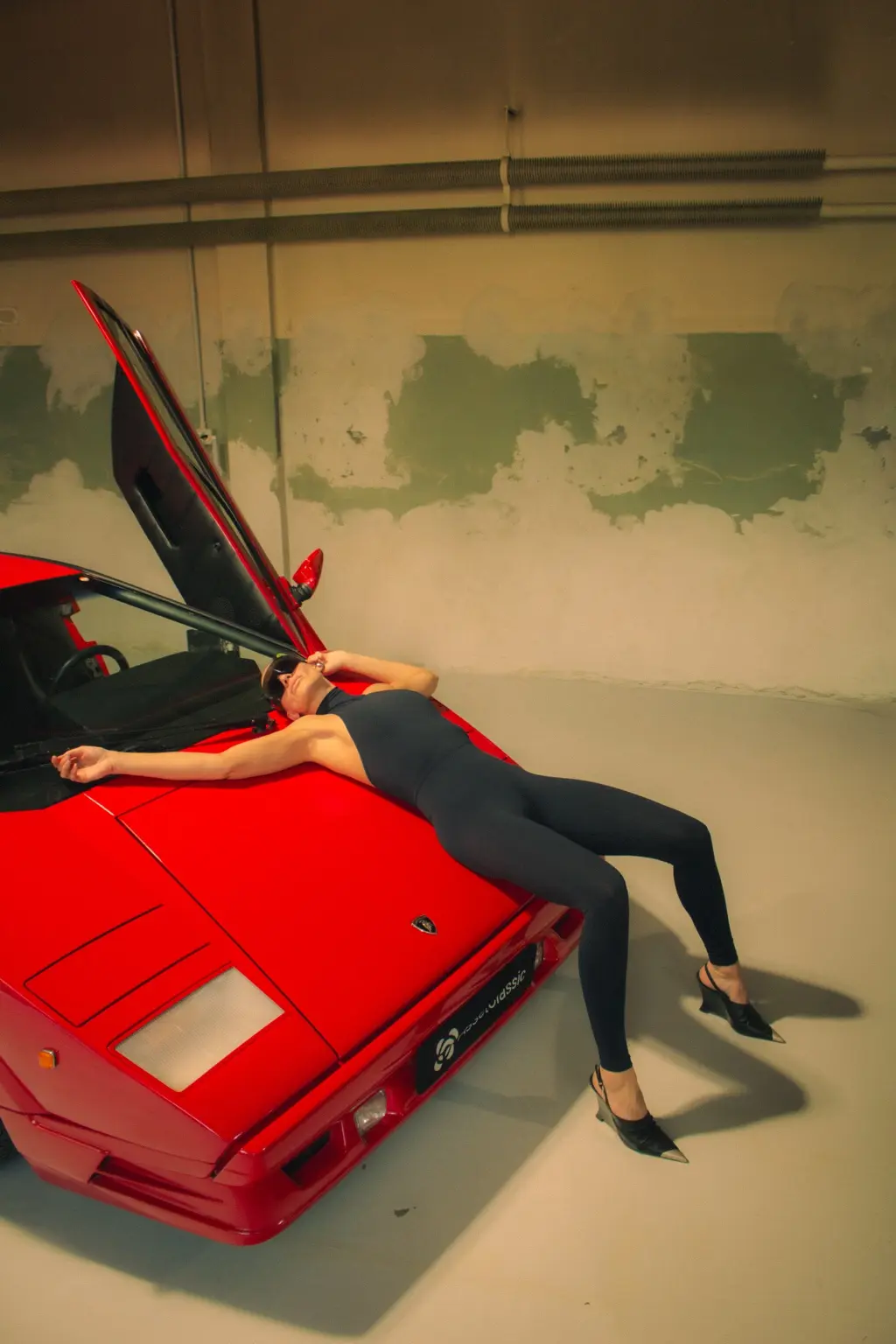 Countach body lines with Alyona